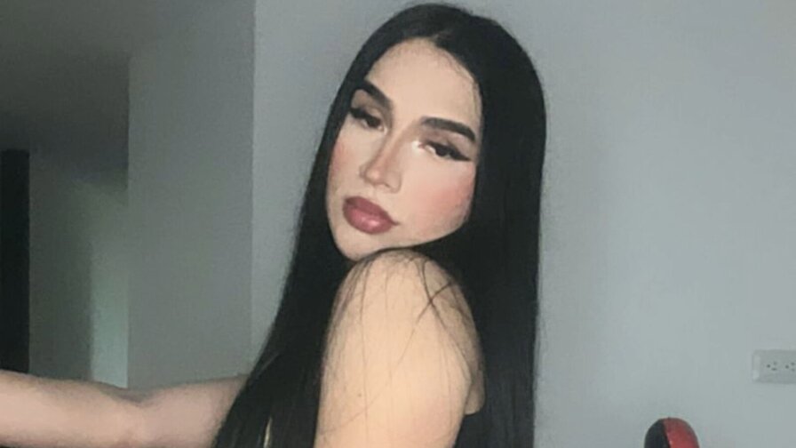 Free Live Sex Chat With LorenaHernandez