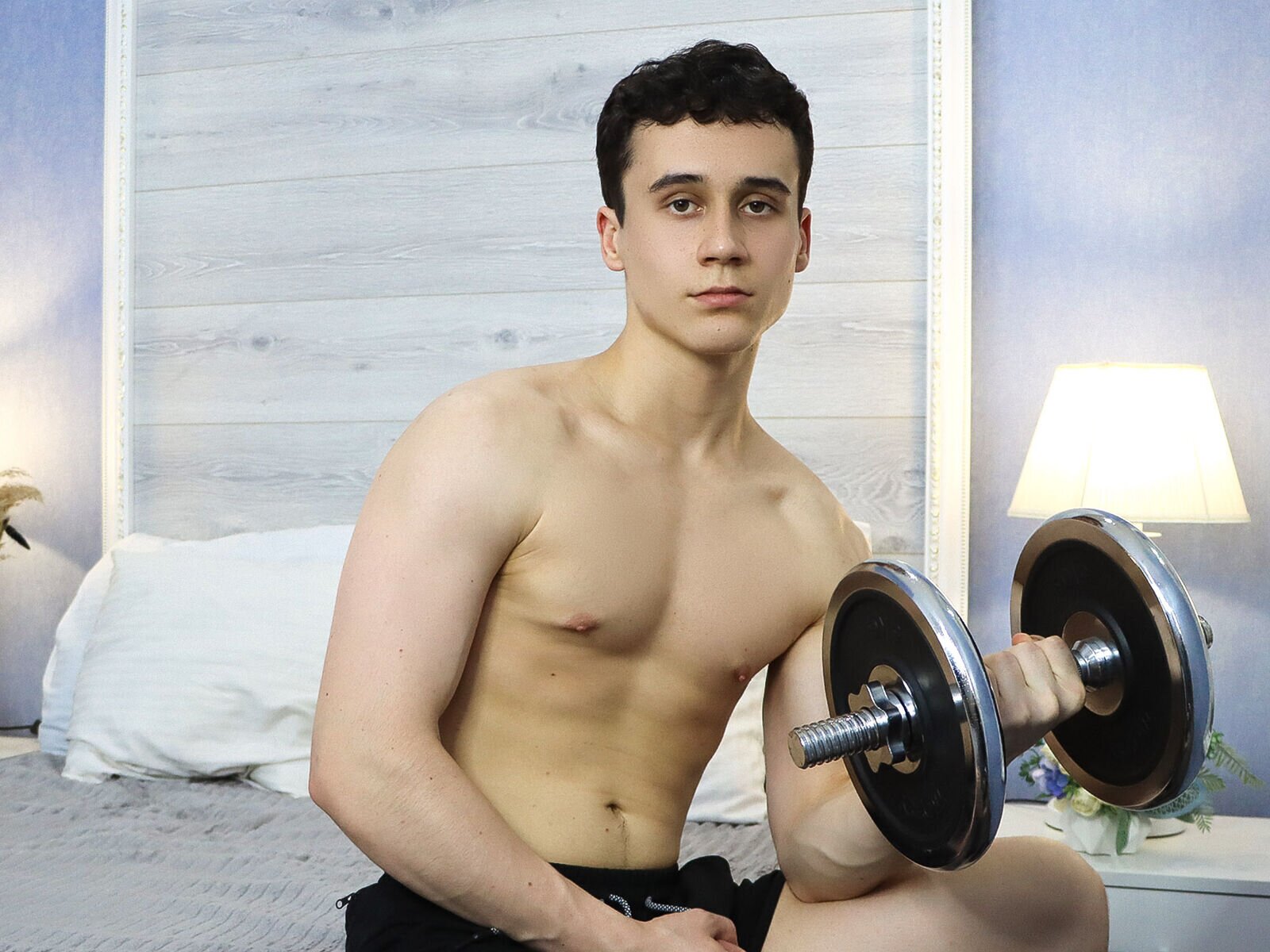 Free Live Sex Chat With LucasDonowan
