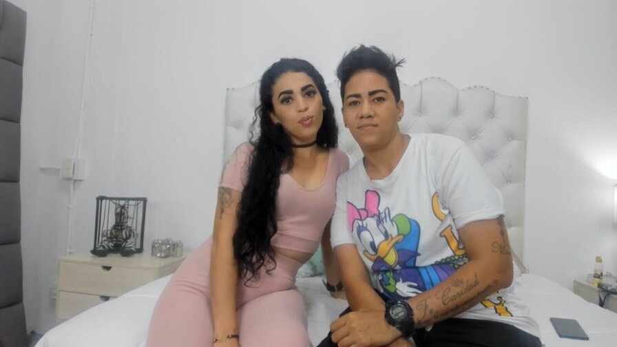 Free Live Sex Chat With LupeAndJulia