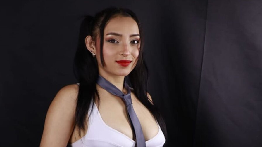 Free Live Sex Chat With MaraLewiski
