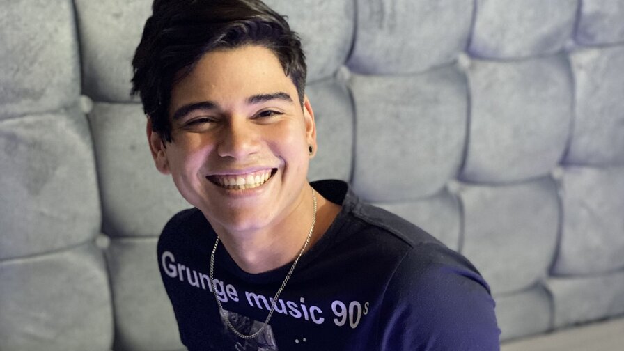 Free Live Sex Chat With MarcJames