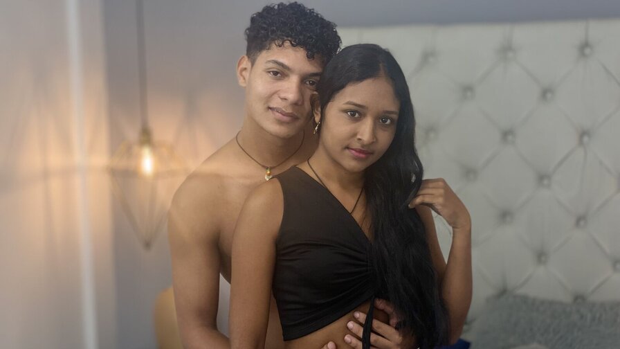 Free Live Sex Chat With MariaAndAndy