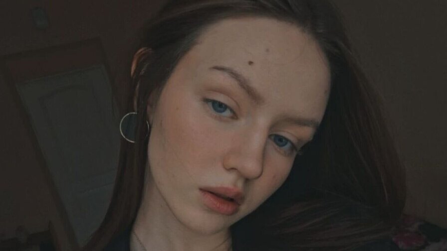 Free Live Sex Chat With MariamDarter