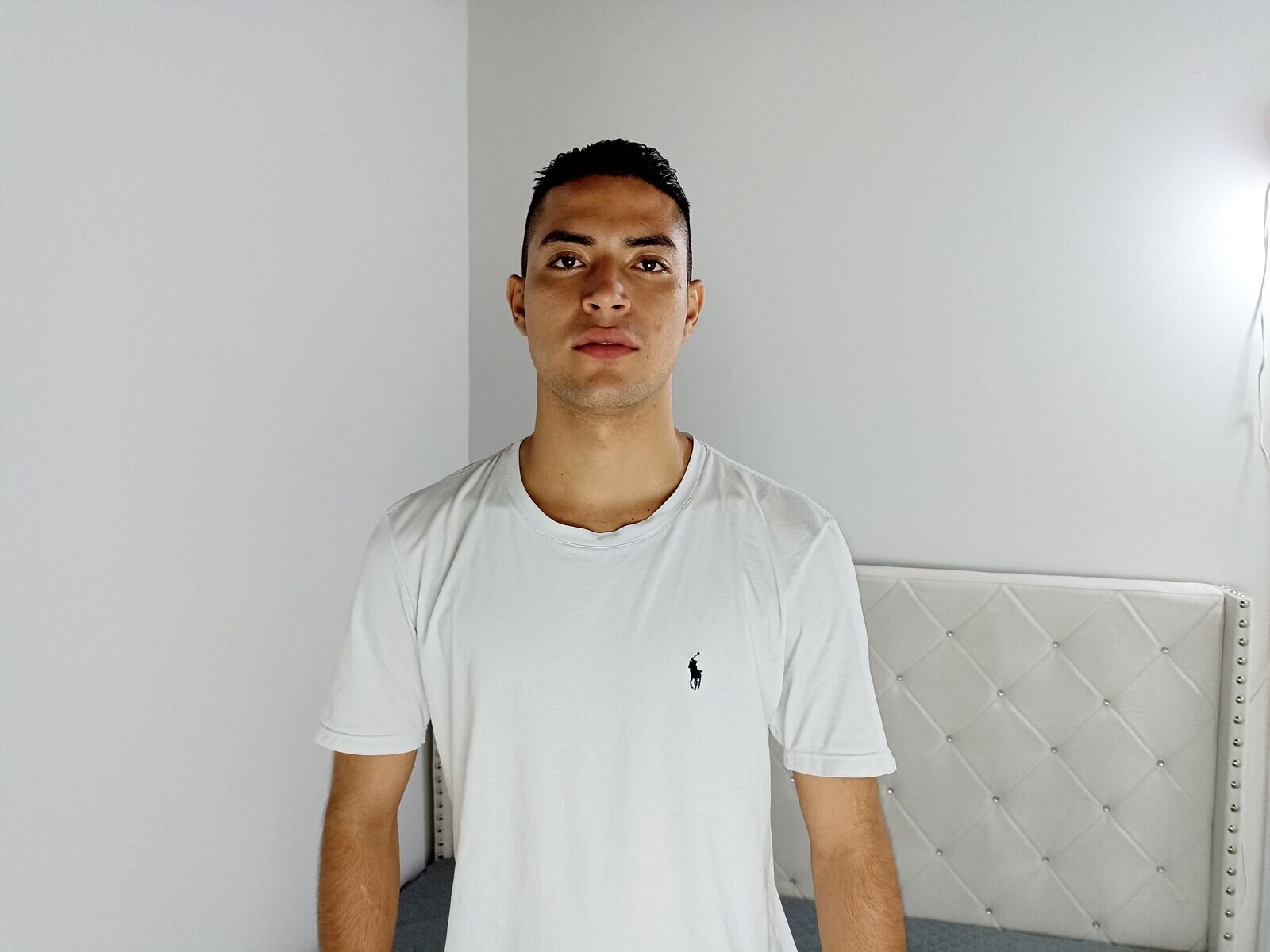 Free Live Sex Chat With MaxiSmith