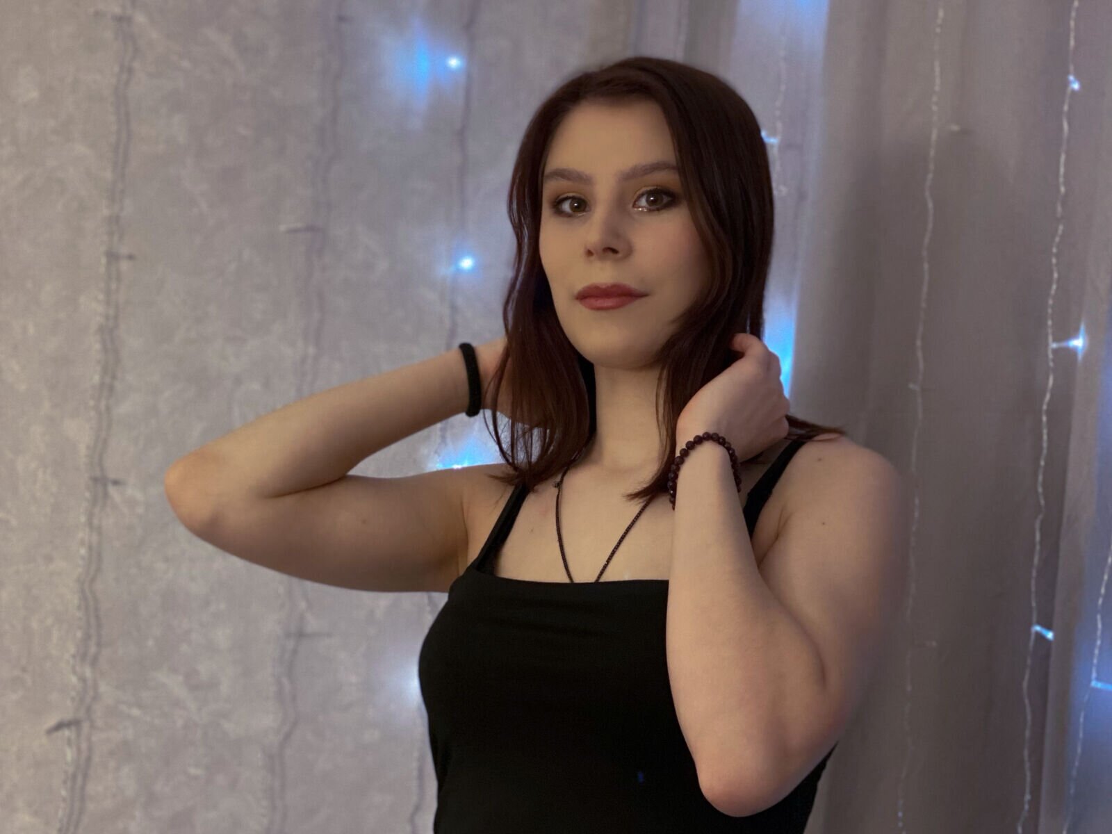 Free Live Sex Chat With MayaJune