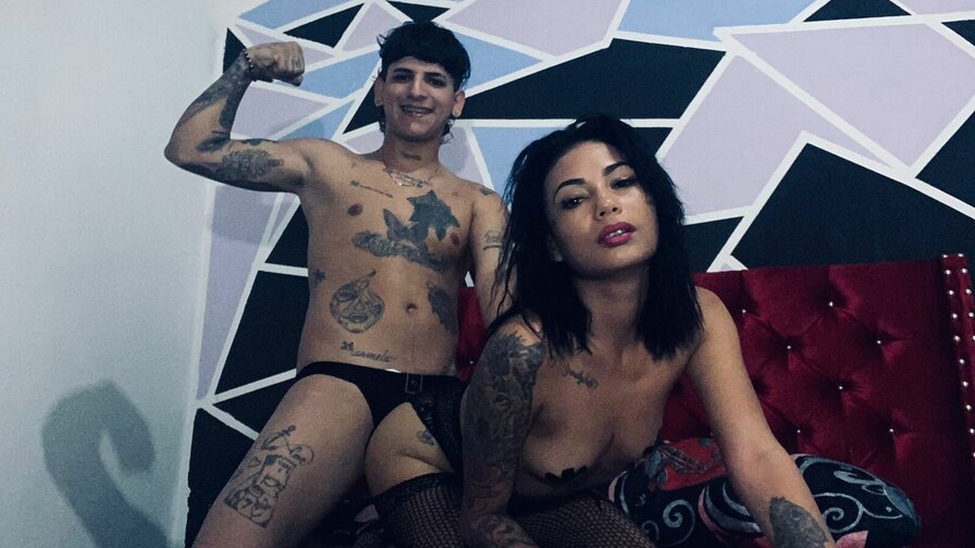 Free Live Sex Chat With MelanyAndMiguel