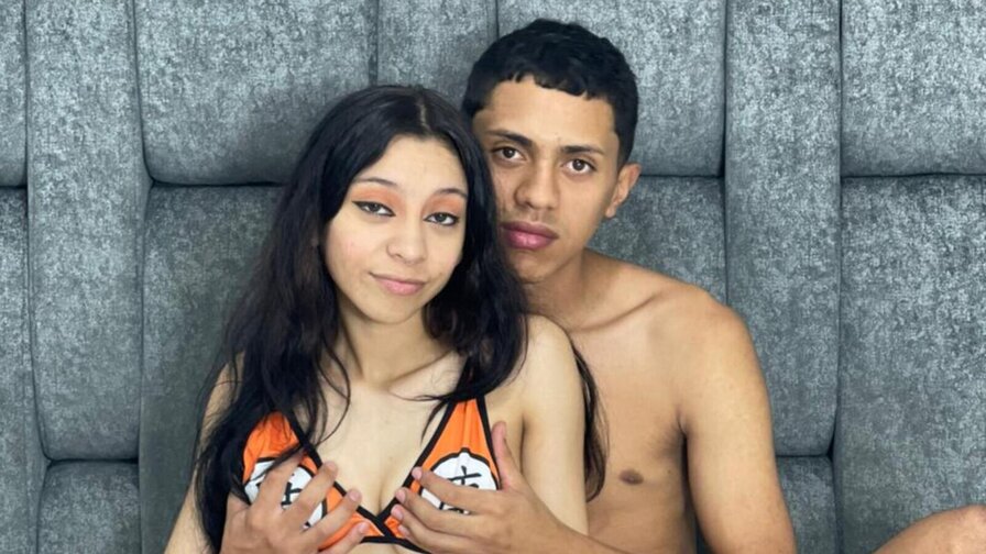 Free Live Sex Chat With MielCovensAndLeo