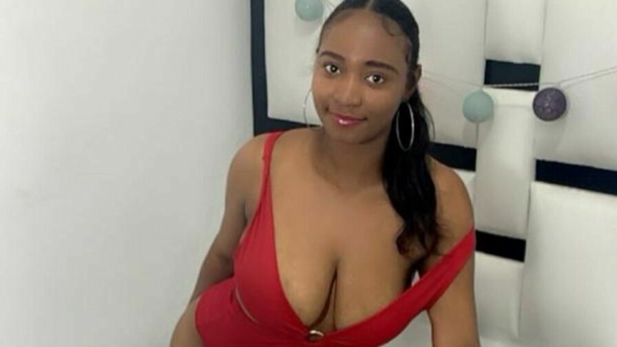 Free Live Sex Chat With MilenaDias