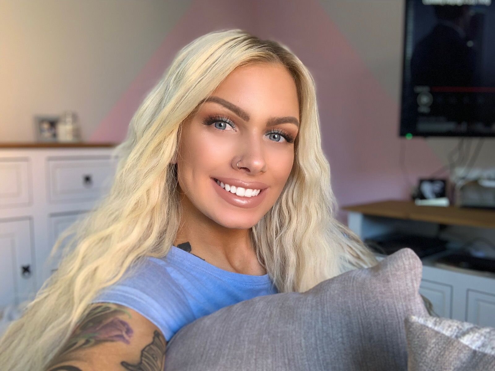 Free Live Sex Chat With MissMaddison