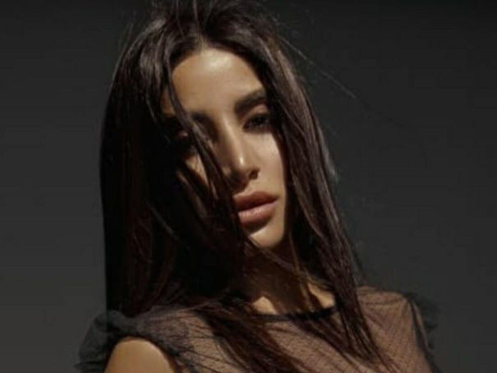 Free Live Sex Chat With MonaWatson