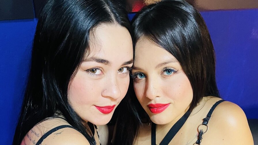 Free Live Sex Chat With NicoleandAlessa