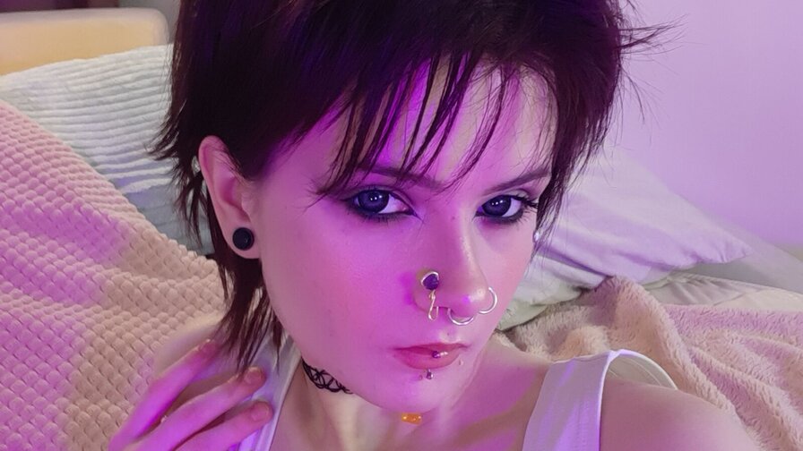Free Live Sex Chat With NikkiNealls