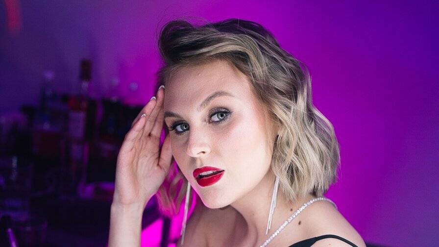Free Live Sex Chat With RinaHenry