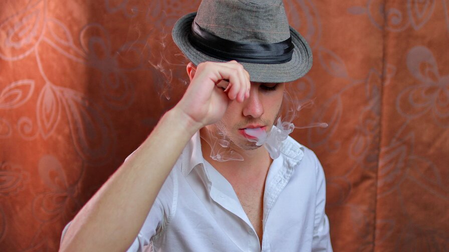 Free Live Sex Chat With RoySims