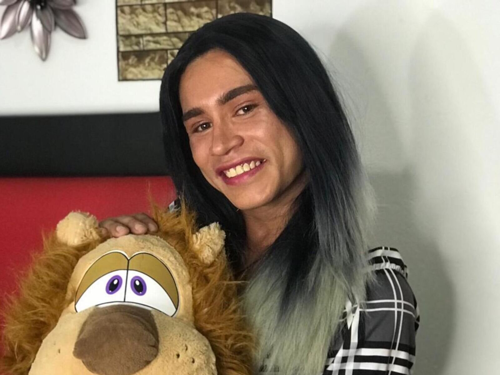 Free Live Sex Chat With SaraaGutierrez