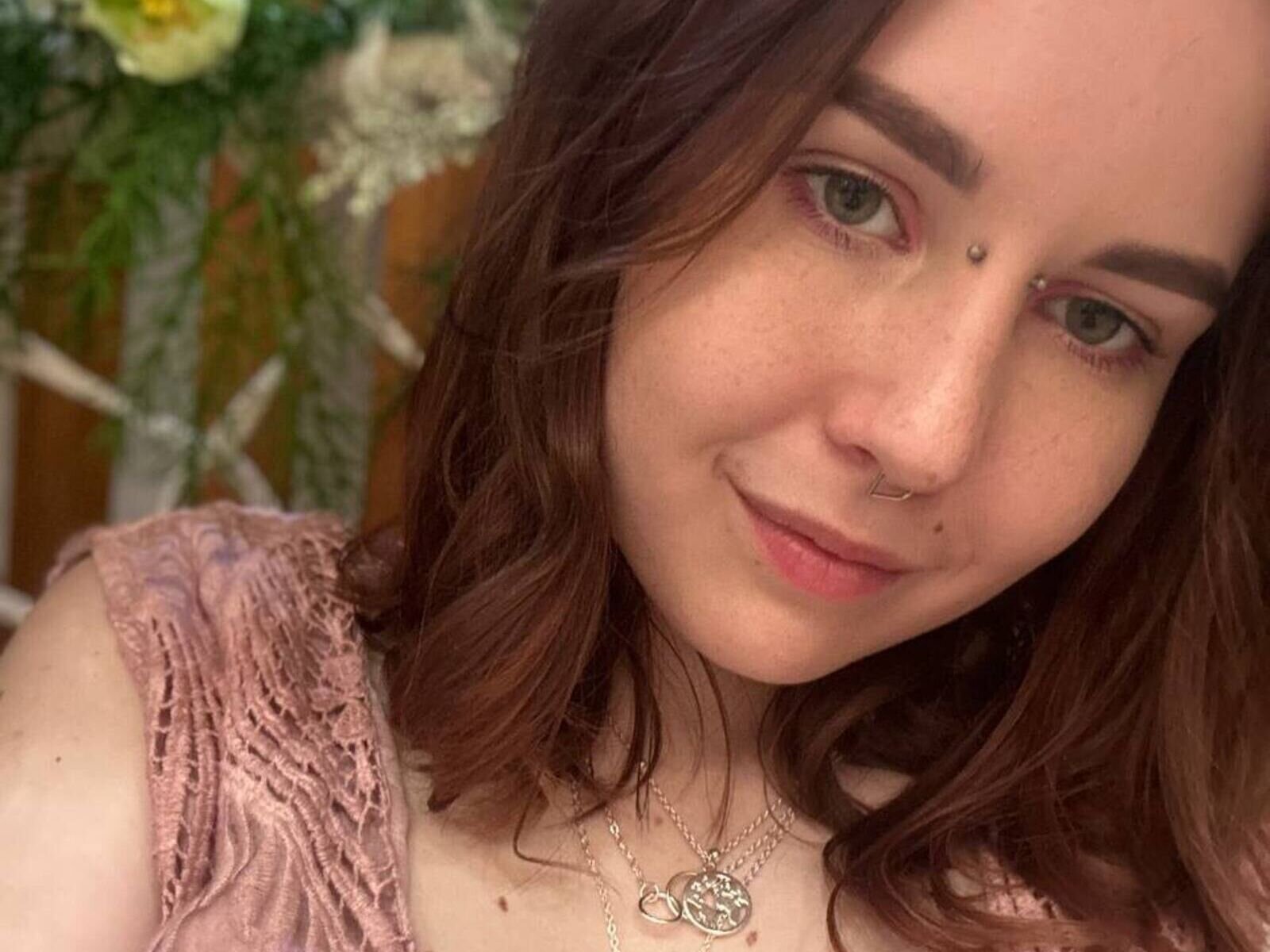 Free Live Sex Chat With SarahKirny