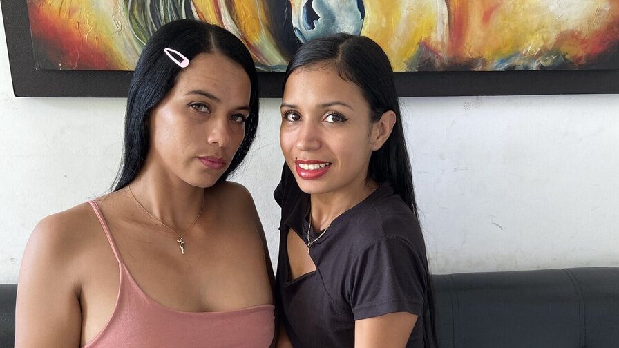 Free Live Sex Chat With SofiaAndGabyh