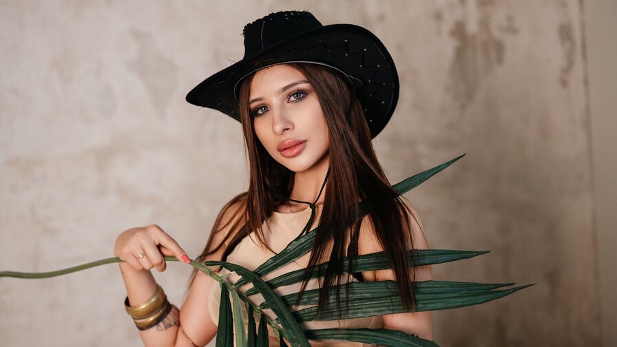Free Live Sex Chat With SonyaVibes
