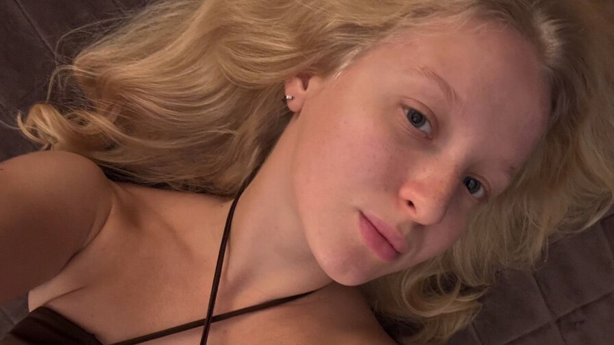 Free Live Sex Chat With SummerMiln