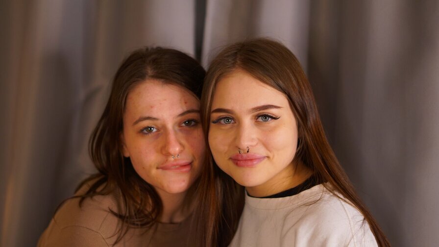 Free Live Sex Chat With SynnoveAndEdla