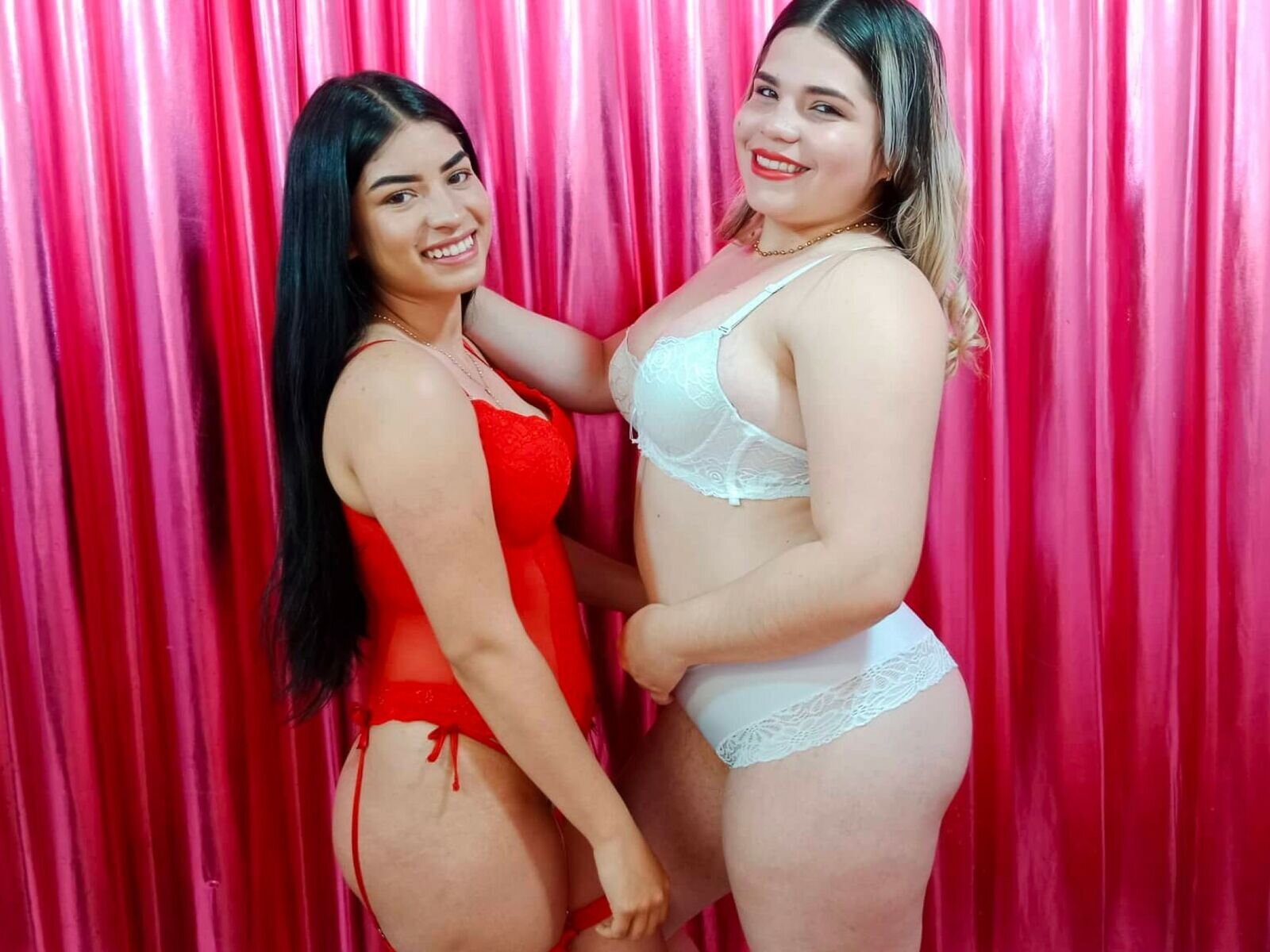 Free Live Sex Chat With ValeAndNicol