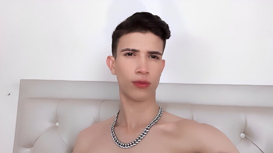 Free Live Sex Chat With ValentinoCampbel