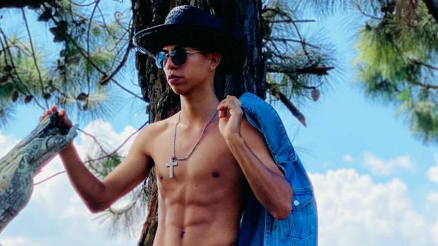 Free Live Sex Chat With ZackMitchels