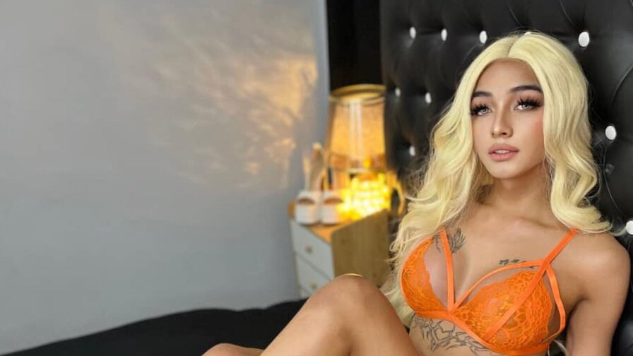 Free Live Sex Chat With ZamaraFerragamo