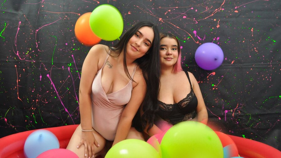 Free Live Sex Chat With ZaraAndAntonella